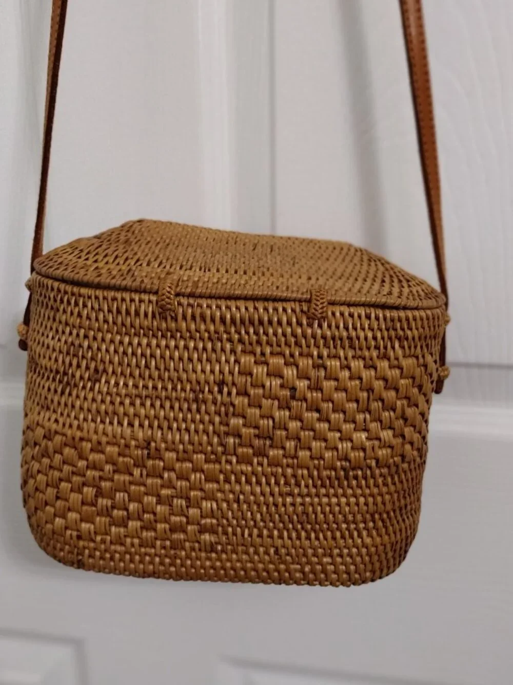 Street Level Woven Rattan Crossbody Bag Boho Natural Straw Leather Strap - Picture 7 of 12